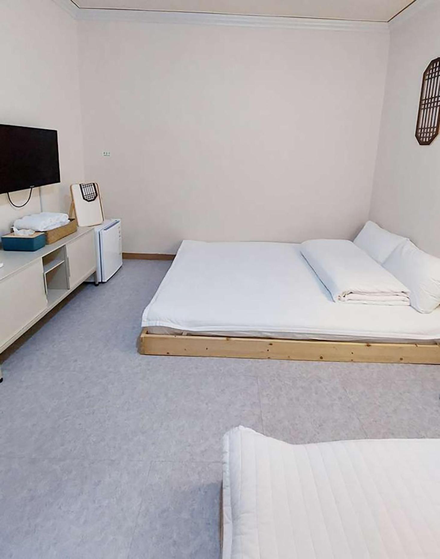 Blau Guesthouse Kjongdžu Exteriér fotografie
